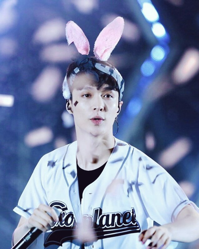 baeksoota's tweet photo. Yang kangen sama mas ini RT coba :(

#BBMAsTopSocial EXO @weareoneEXO https://t.co/lurethwUV3