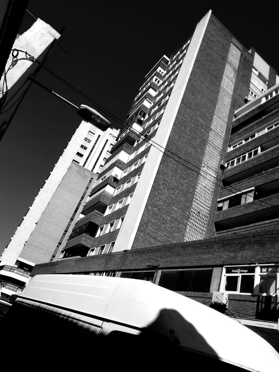 AG_Exposed's tweet image. #Evasive #Action.

#blackandwhitephotography