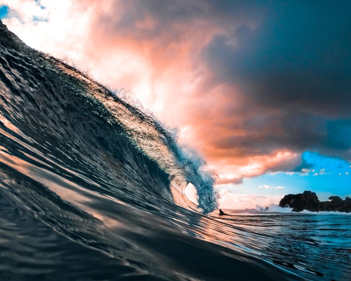 Gopro Peak Peeking Photo Of The Day Shot On Goprohero7 Black By Geoff White Goproanz Goproanz Goprosurf Wavephotography Mayday T Co Nezmpv2gyc