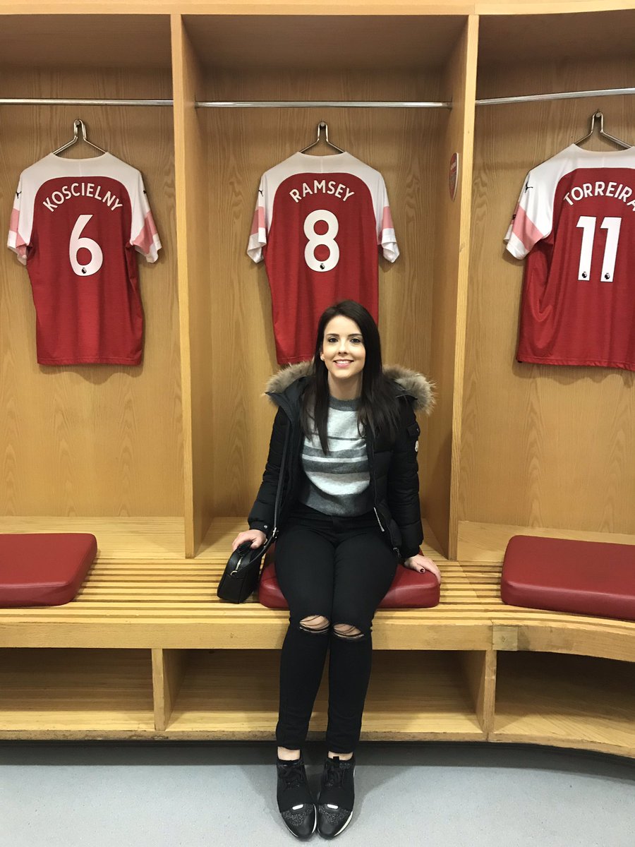 ....Daydreaming.... tweet media