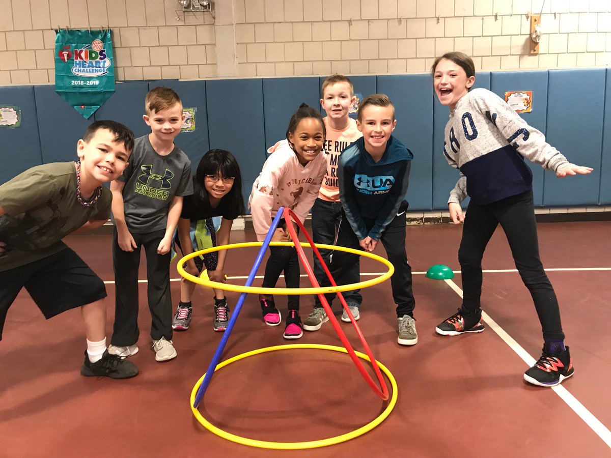 AroucaKerry's tweet photo. 3rd graders practicing their throwing, catching, &amp; communication skills while playing a friendly game of Castle Ball! #Teamwork #cooperation #jcsisthebest https://t.co/G8gD5aYpLe