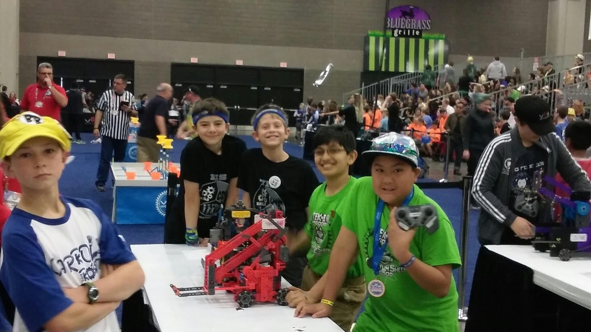 WestchesterInte's tweet image. After advancing to finals yesterday, WIS Robotics landed a top ten finish at ninth place out of 81 teams from around the world! #GoRobotics

Well done, all!