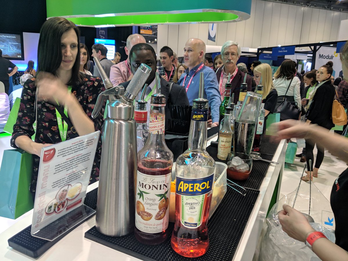 It's drinks o'clock here <a href="/QuickBooksUK/">Intuit QuickBooks UK</a> at #Accountex ! Come join us!