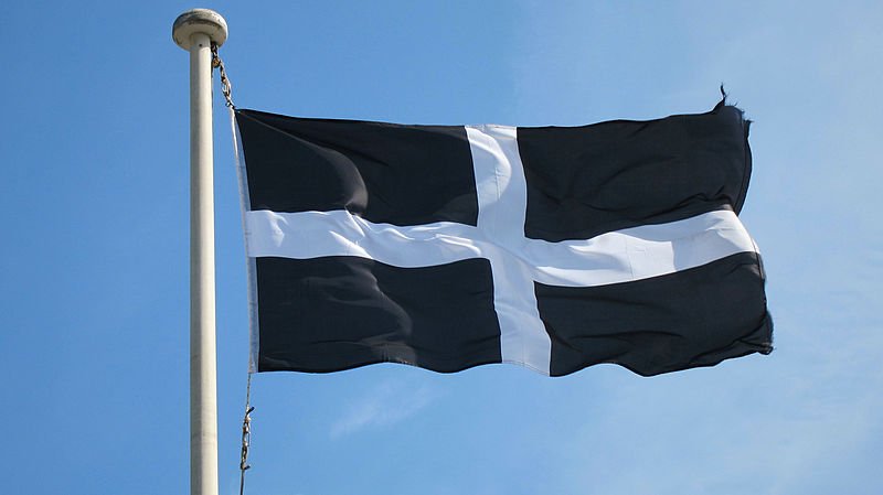 CornwallCouncil's tweet photo. Plans to increase the use of the Cornish language were unanimously approved by our cabinet committee today.

The plan is to make the language more visible across Cornwall on street signs, and to increase its use in written and spoken forms.

More here - https://t.co/j88IL1BziJ https://t.co/y8VLki9aHX