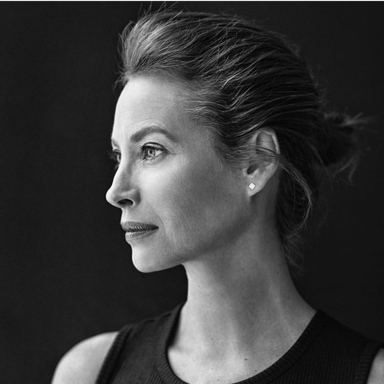 RUECINQINC's tweet photo. RP: @johnrussophoto
Not nostalgic for the 90’s... @cturlington a beauty then and today. 
#myskinmyrules #myskinmatch #skinmatch #declarationbeaute #cleanbeauty #natural #naturalbeauty #naturalbeautybasic #naturalbeautybrands #naturalbeautycare #naturalbeautyisthebest https://t.co/Woh4GWFyQ5