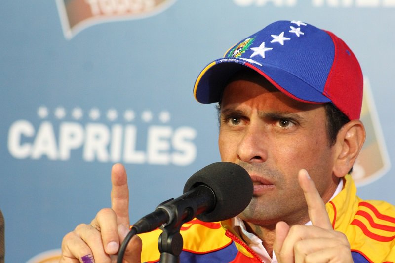 NTN24ve's tweet photo. El exgobernador del estado Miranda, @hcapriles, expresó que los trabajadores en Venezuela sometido a las peores condiciones laborales y al peor salario del planeta #1May https://t.co/Uz1Qdxdrog