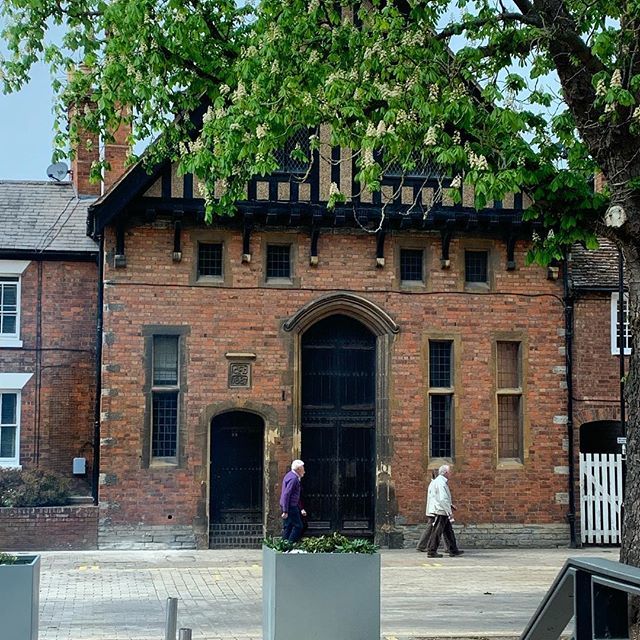 What do scene shops look like in 1887 you ask? Like this. bit.ly/2vy040d