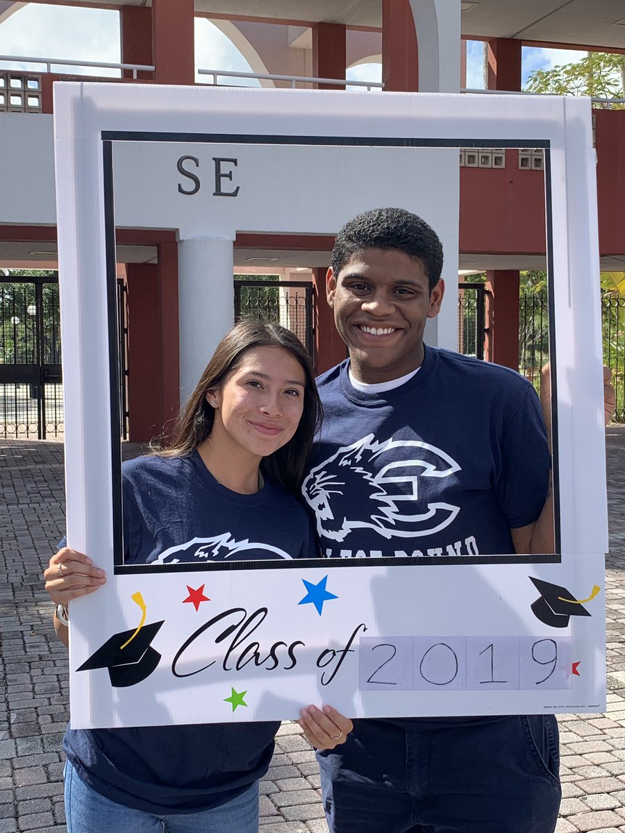 EsteroHS's tweet photo. Senior Commitment Day!  #wildcatpride @classof19EHS https://t.co/SLHyxThlz0