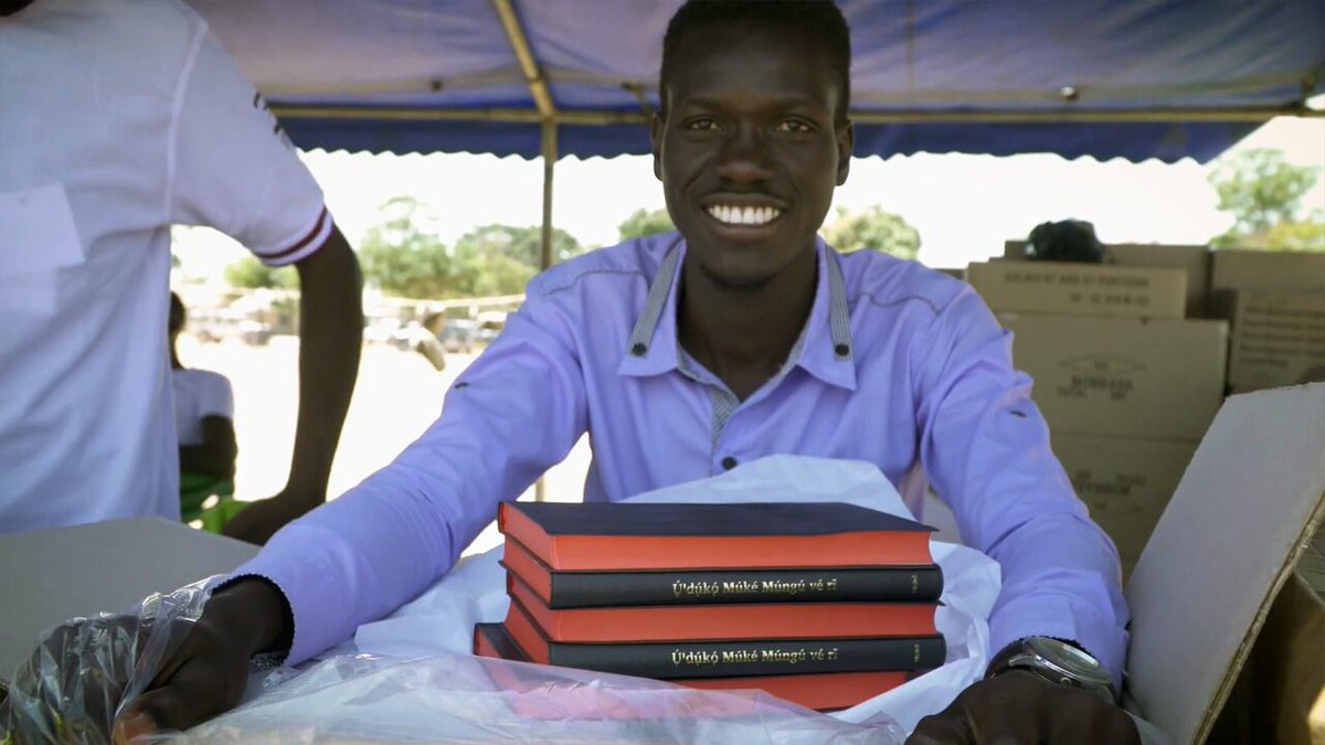 NewsInnOfficial's tweet photo. Translating the Bible is saving #languages from extinction #child #community https://t.co/aLGkC2tg91 https://t.co/QCwq39JbIv