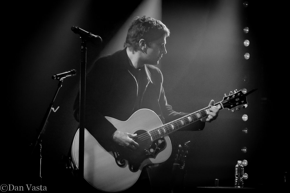 79Aspen's tweet photo. One Less Day till the tour! Pictures are from Rob Thomas's Chip Tooth Smile album release party hosted by iHeart Radio! #RobThomas #OneLessDay (Dying Young) #ChipToothSmileParty #ChipToothSmile #AlbumRelease #NewMusic #iHeartRadioTheater https://t.co/roJ5GdQHPb