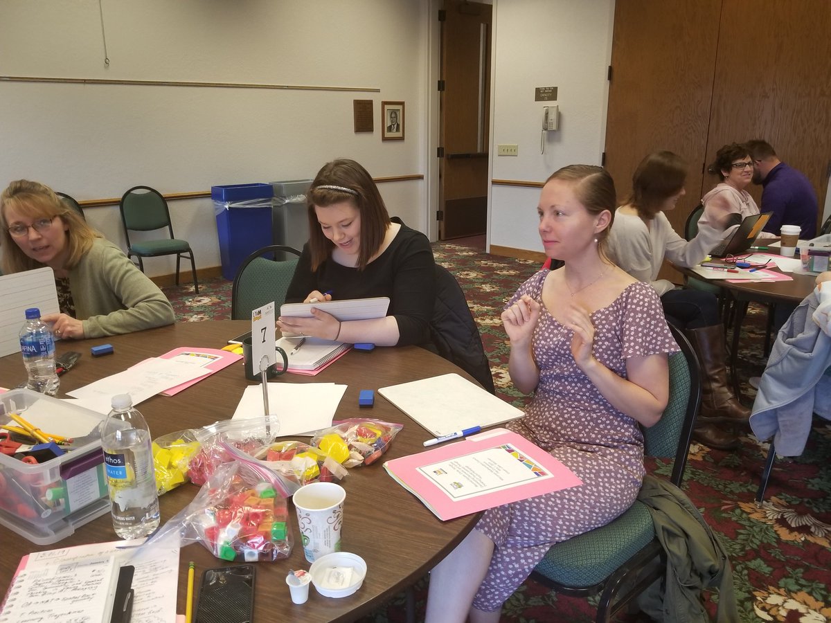 mdmeyer's tweet photo. Quick images and spatial reasoning @wismath19 preconference! How would you describe this image to a partner? @beth_3041 @MelissaH324 @dh11235 https://t.co/LCOPb46ufk