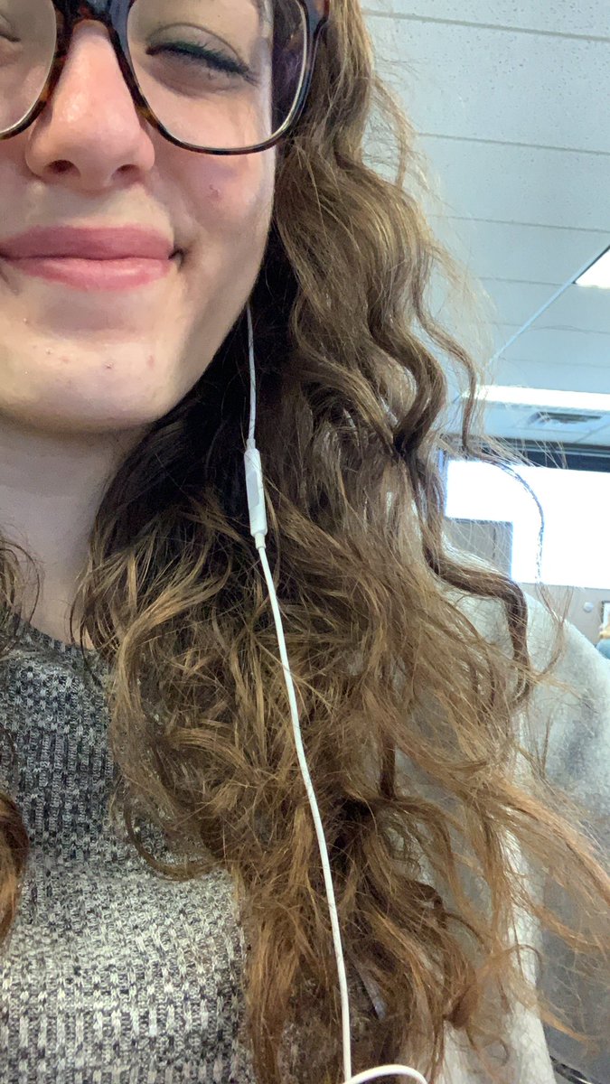 BrittenyJohnson's tweet photo. I recognize that I’ve been told this my whole like, but when people told me that investing in good products for your skin and hair makes a difference I didn’t listen...Until now and your girl is feeling like a star! https://t.co/NeqgAsogxp