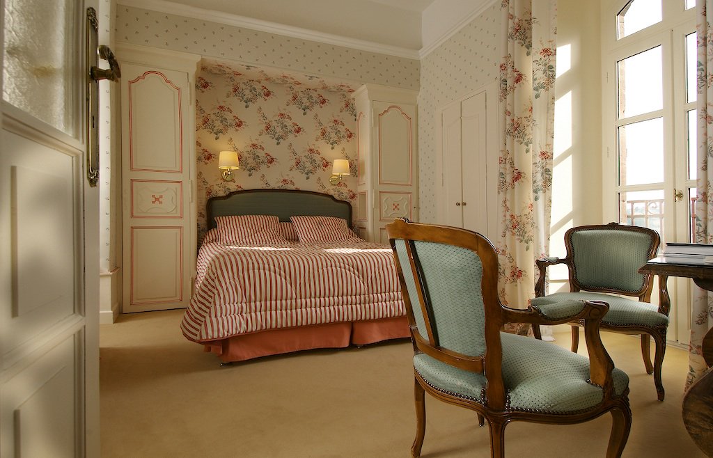 Château Castel Novel tweet media