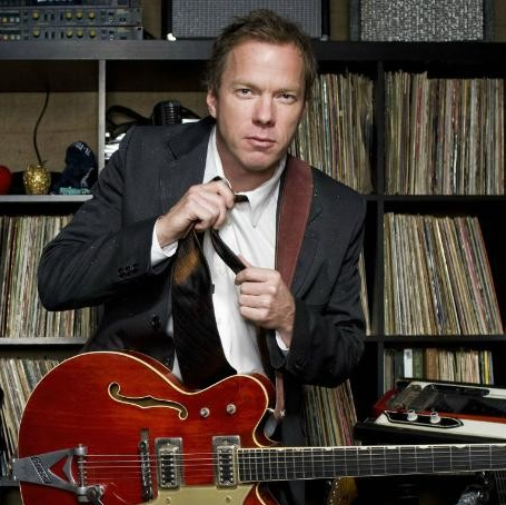 Sean Ashby, guitarist for Sarah McLachlan plays the engine room Saturday, May 11

8pm-11pm
Doors at 7pm
$8 in advance, $10 at the door

bpt.me/3880529

#guitar #rock #music #concert #musician #pop #classic #guitars #vermont #uppervalley