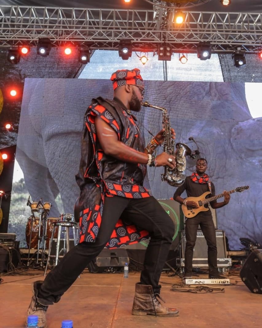 SafaricomPLC's tweet photo. Spectacular performance by @shamsimusicke at the #SafaricomJazz #EveryNoteCounts https://t.co/zmK4vvd8ej