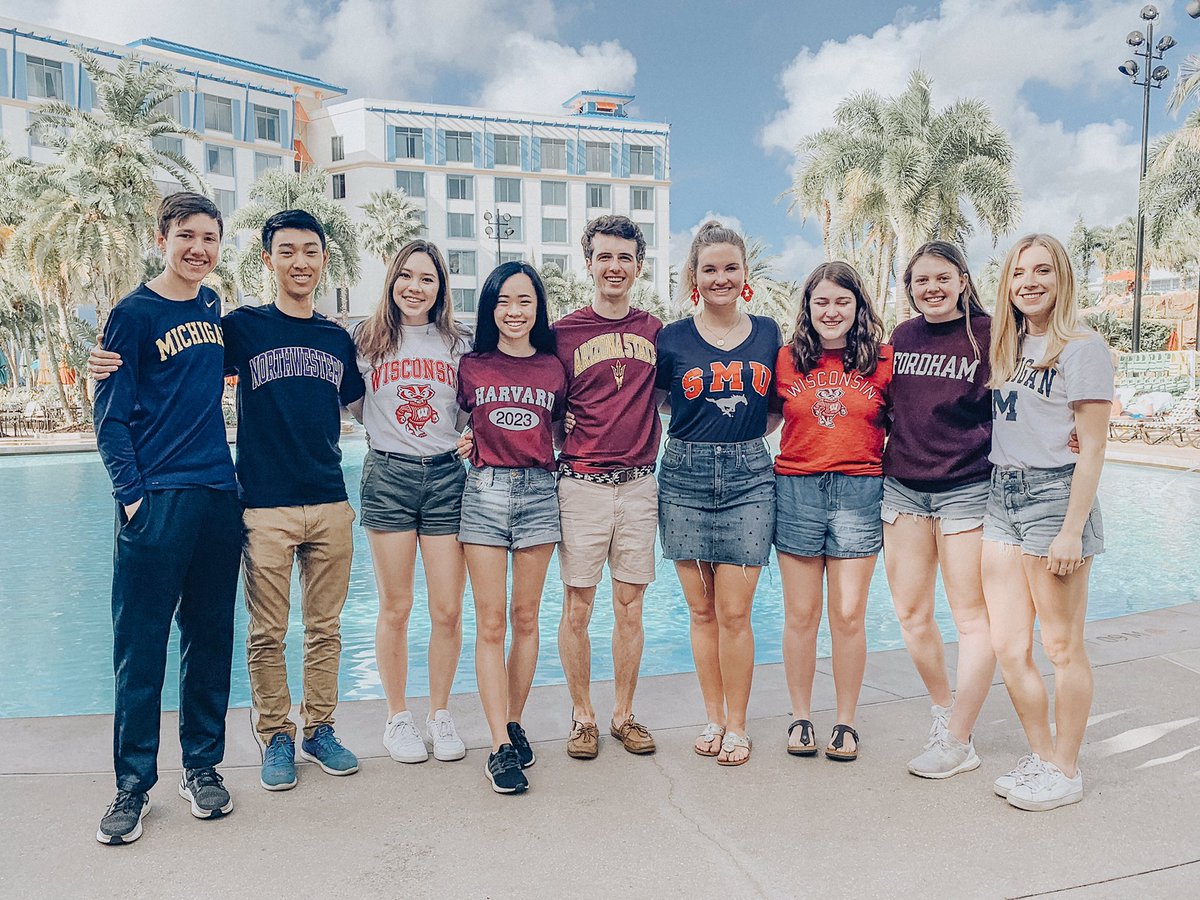 camanundson's tweet photo. senior day at DECA Internationals !! @TonkaPrincipal @MinnetonkaDECA @mndeca #ICDC2019 #DecisionDay https://t.co/pOjF6iNsoS