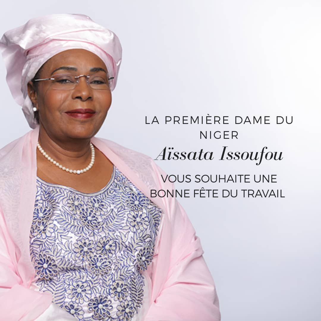 AissataMhm's tweet photo. Je vous souhaite à toutes et tous une bonne fête du travail. Hommage à vous tous, #niger-iens, qui vous levez tous les matins pour réaliser quelque chose, apporter votre pierre à l'édifice. #AIM #FirstLadyNiger #WorkersDay #JourneeDuTravail https://t.co/TT3IuePKkU