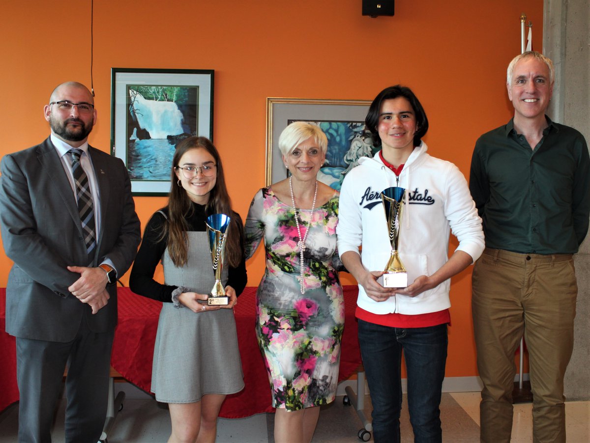 CSRiversideSB's tweet photo. Riverside School Board Public Speaking Semi-Finals took place at the Board on April 23, 2019, and was a resounding success!  Students presented interesting speeches and the competition was really engaging. Congratulations to the High School  participants;  job well done! #success https://t.co/cLMaop930o