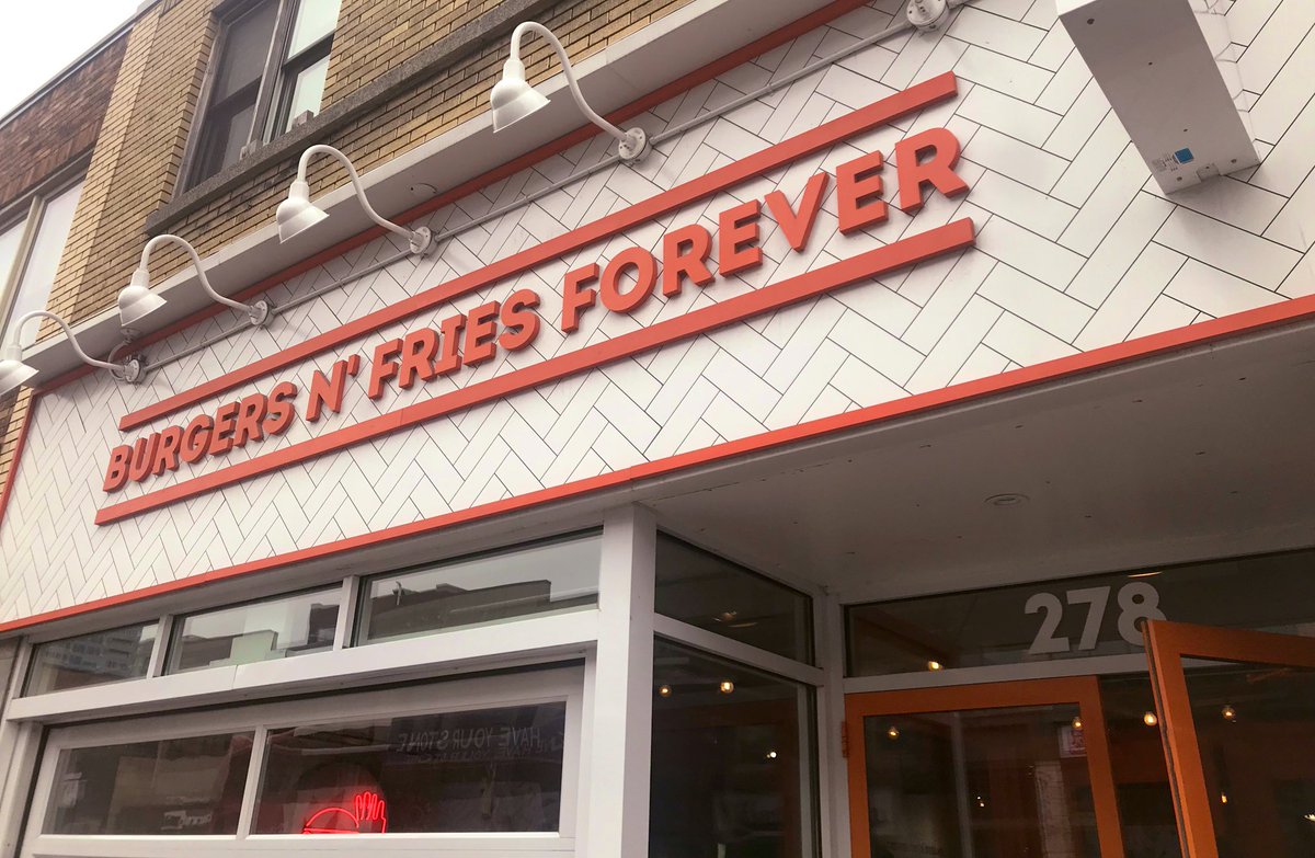 JimWatsonOttawa's tweet photo. Proud to participate in the launch of the Mishion Accepted Burger with @MathieuFleury and @refugee613 🍔 @BFFBurgers will donate $1 from the sale of each burger to support a Sudanese refugee in our community. https://t.co/bVFPVMxVDP