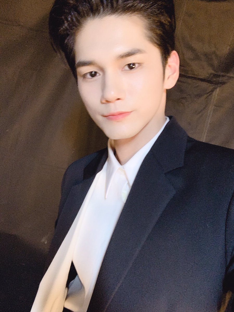 옹성우(ONG SEONG WU) tweet media