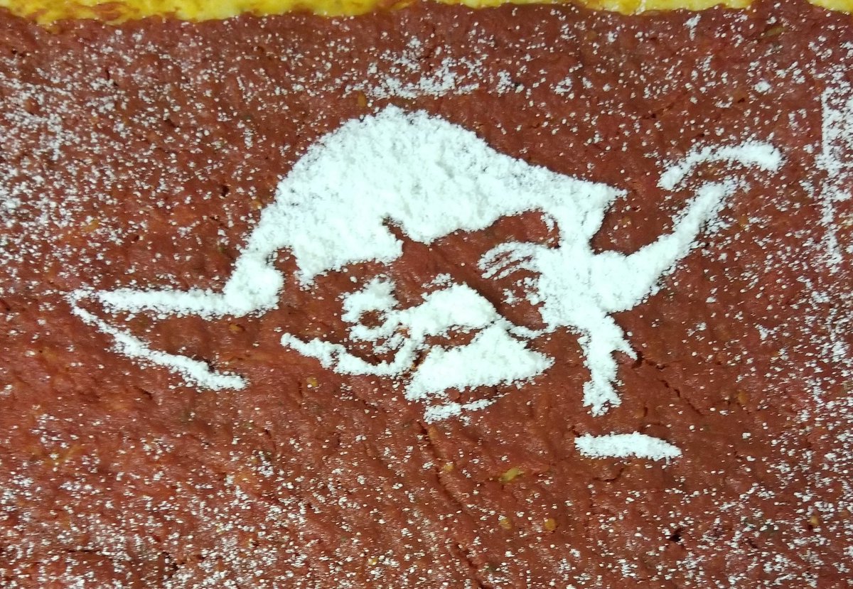 ConshyBakery's tweet photo. Seriously May the 4th 😂🤣! Kentucky Derby and May the 4th be with you! #wereready
#KentuckyDerby #MayTheFourthBeWithYou #tomatopie #customizeyourlife https://t.co/6EXP6EqZ20