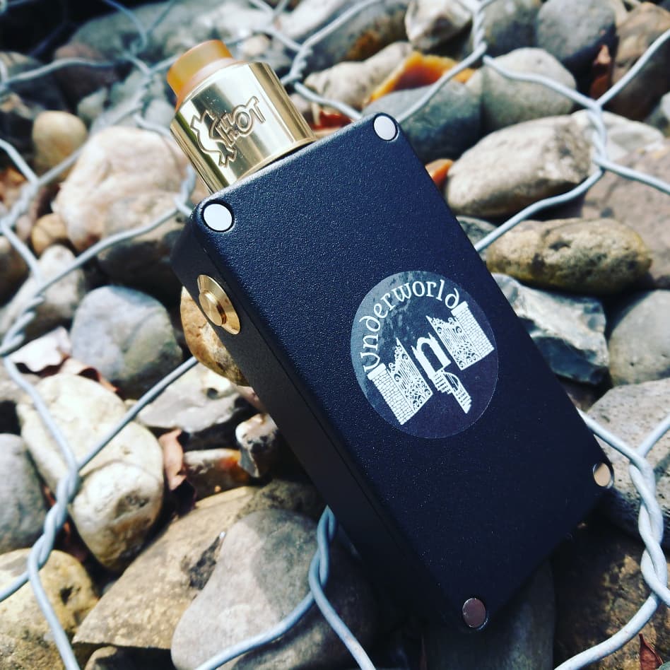 JujuVapes's tweet photo. The Nyx has landed and I couldn't be more impressed with it so far @UnderworldMods #purgemods #moneyshot #nyx #underworldmods #vape #cloudmachine #seriesbox #girlsthatvape #cloudsfordays https://t.co/WBjJmAFft8
