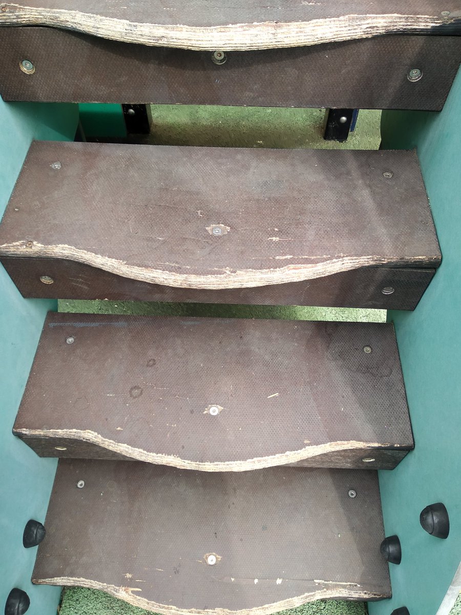 #AreasInfantilesAbandonadas 
#Alcorcón 
<a href="/AytoAlcorcon/">Ayuntamiento de Alcorcón</a> <a href="/sorigue_/">Sorigué</a>