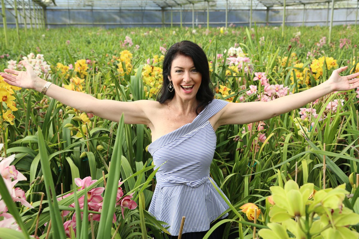 Welcoming May with open arms &amp; gorgeous #CAGROWN flowers! 💐🙌 <a href="/debililly/">Debi Lilly</a> #May #AmericanGrown #CertifiedAmericanGrown #CAGROWN 📷: Linda Blue Photography 💐: Gallup &amp; Stribling