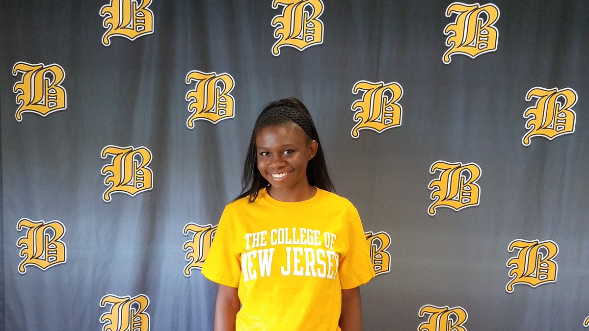 brhsathletics's tweet photo. College Decision Day :
Congratulations to Senior 
Tamara Bivens
On Continuing their Academic and Athletic Career at The College of New Jersey 
👏👏👏👏 https://t.co/N7EBRb7XFn