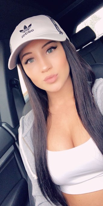 Go back blonde, stay dark (vote on next tweet) https://t.co/Jrpuxxhj6K