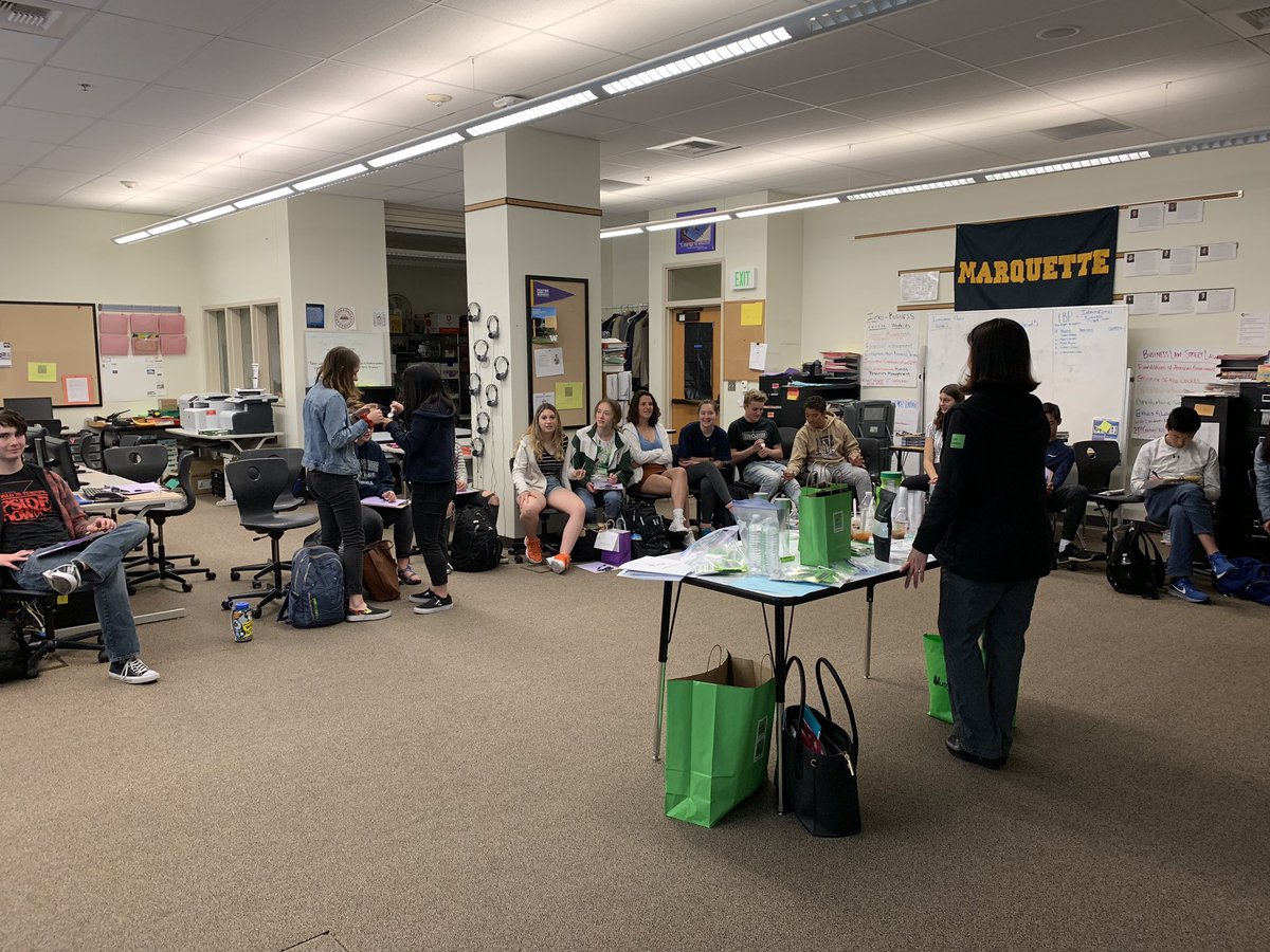 Roosvelt HS Business / DECA tweet media