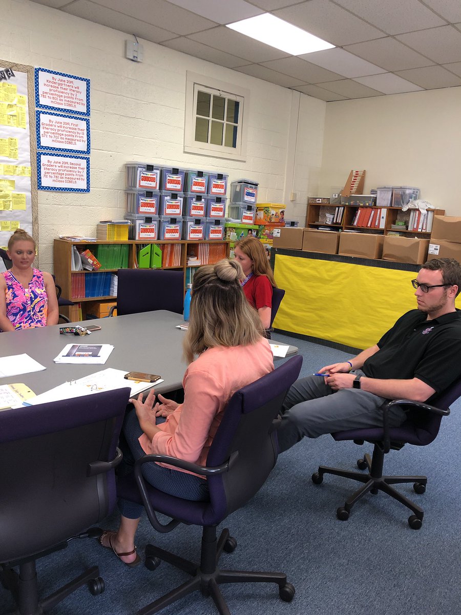 dawn_vang7's tweet photo. Amazing teaching studies with Mrs.Reilly’s kindergarten class! We’ve had such rich discussions about learning targets and how the students are taking ownership over them!!Thank you Mrs. Reilly for sharing your class and expertise with us this morning! #proudAP #growthmindset https://t.co/l5ipQE2wk1