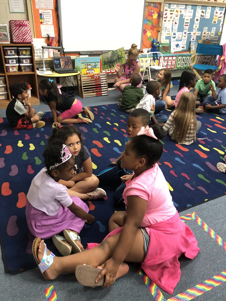 dawn_vang7's tweet photo. Amazing teaching studies with Mrs.Reilly’s kindergarten class! We’ve had such rich discussions about learning targets and how the students are taking ownership over them!!Thank you Mrs. Reilly for sharing your class and expertise with us this morning! #proudAP #growthmindset https://t.co/l5ipQE2wk1