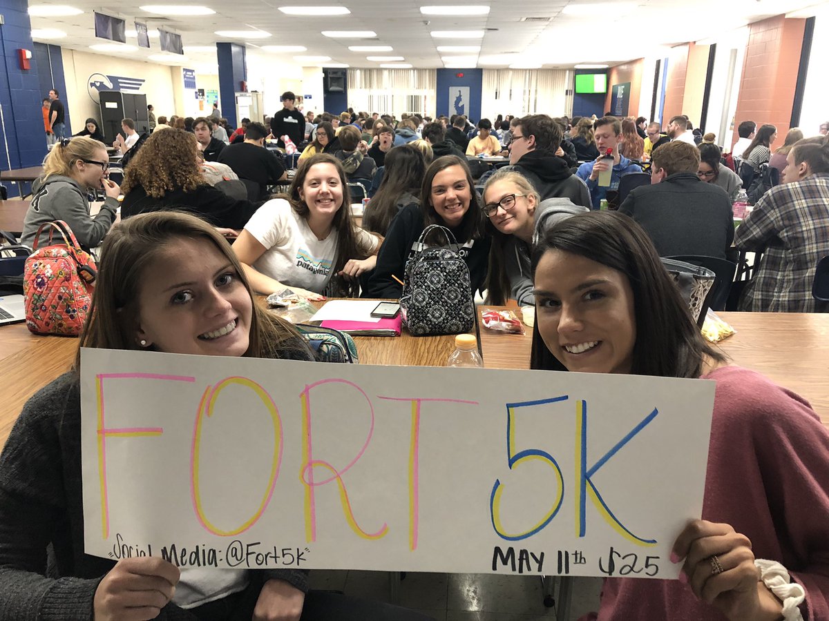 Fort5K's tweet photo. @maddieseaman_  &amp; @BrennaJorgenson are smiling with joy because the Fort5K is in 10 days !  Register here: https://t.co/ZWSnIkgDSb https://t.co/WEAGZ3pku6