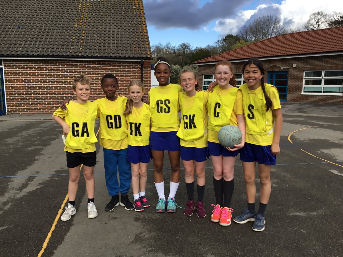 A huge congratulations to the Greville netball team, who played in the Surrey County Finals. They placed 2nd in their group, missing out on the semi finals by a goal difference of 2.