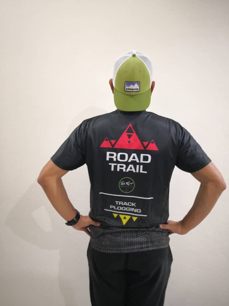 sikritrunner's tweet photo. Benda boleh di-beli
Kenapa nak kasi free

#2019officaltee 
#sikritrunner
#fromBintuluwithlove https://t.co/OdWWhc56f4