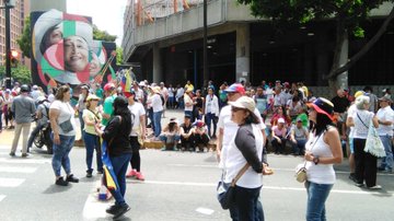 View image on Twitter