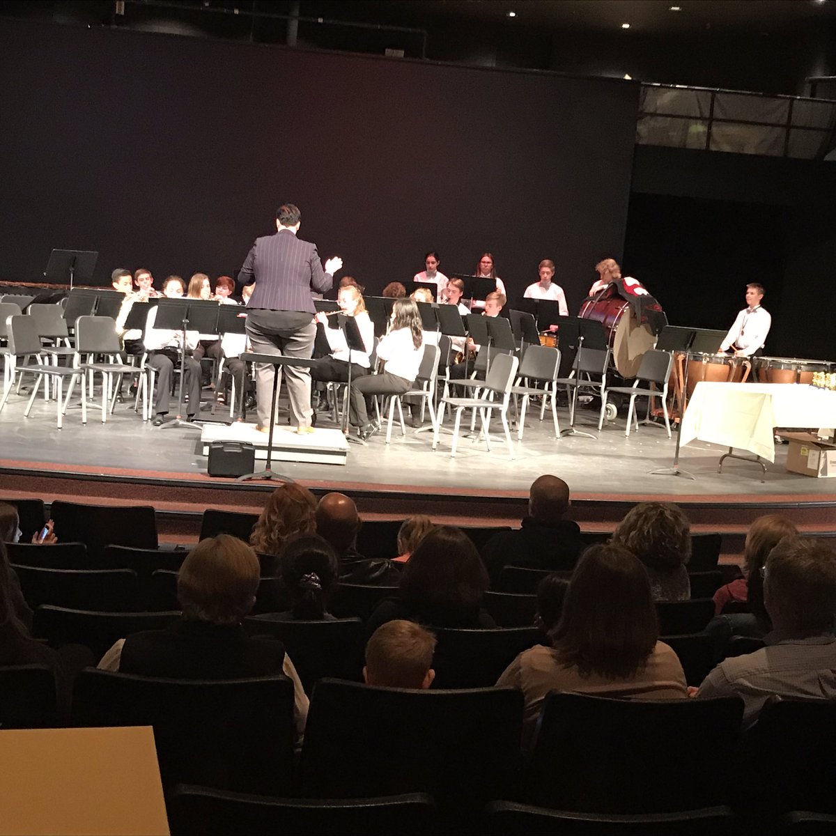 CUSD201's tweet photo. Westmont Junior High Band Concert- great performances by 6th, 7th, 8th grade bands and Jazz Bands. #cusd201pride #wjhspantherpride https://t.co/FTeEbEZKbN