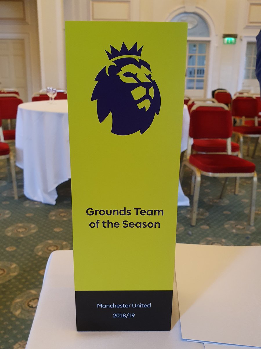 Congratulations to <a href="/ManUtd/">Manchester United</a> for winning the 2018/19 @PremierLeague Grounds Teams of the Season #MUFC #premierleague
