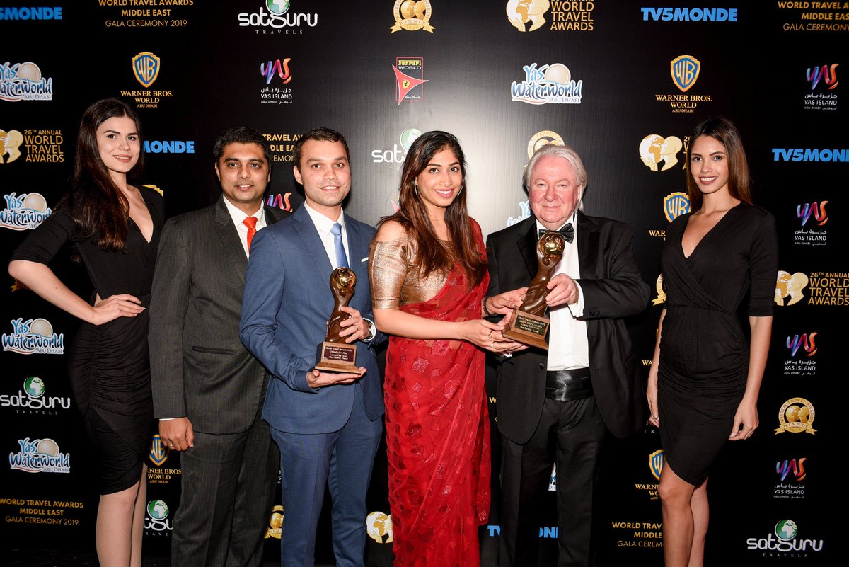 OberoiDubai's tweet photo. A proud moment for The Oberoi, Dubai as the team receives accolades for Dubai's Leading Luxury City Hotel as well as the Middle East's Leading Luxury City Hotel at the World Travel Awards 2019 for the second and sixth consecutive year respectively. Thank you for all your support. https://t.co/sKG0vg1MAI