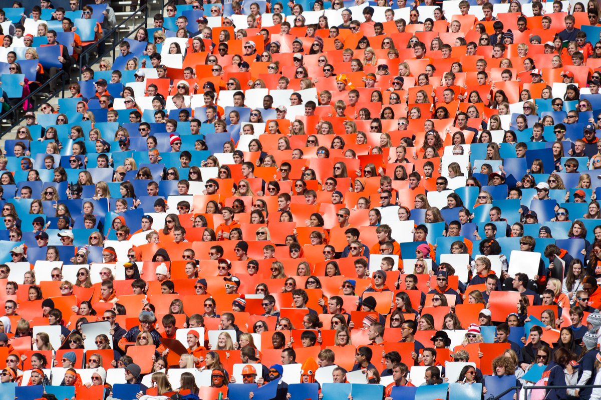 UofIllinois's tweet photo. The Illini family is the best family. Welcome, #ILLINOIS2023! 🔶🔷

#DecisionDay https://t.co/ilzfO4qMEd