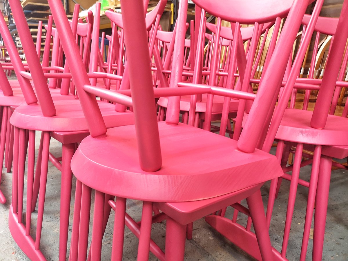 UHSGroup's tweet photo. #WorkshopWednesday
Wonder where these Elena side chairs are heading - we absolutely love the bold colour!
Configure yours here today: https://t.co/pnjHhyUGUx
#makeastatement #configurate #bold #colour #art #fashion https://t.co/B1z8Iu0R0U