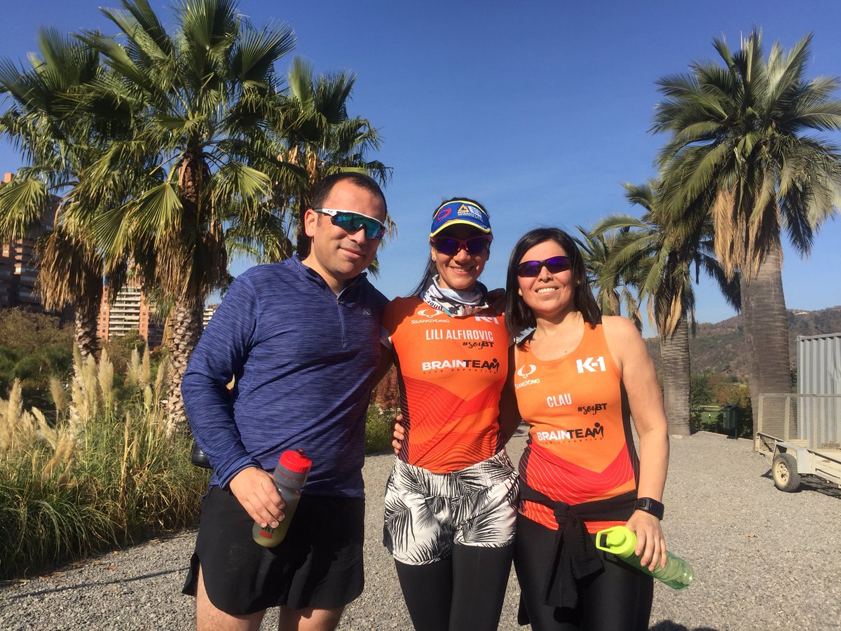 ClubBrainteam's tweet photo. Algunas imágenes de nuestro agradable entrenamiento de 1 de Mayo @clubbrainteam @ssangyongchile 
@gatoradechile 
@orca_chile 
@trichile.cl 
@specialized_chi 
@pizzafactorycl https://t.co/EmKSuKk5PC