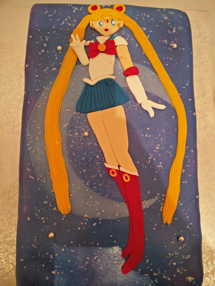 Sylvia_Cakewalk's tweet image. #SailorMoon #inbusiness #orderfromme #funwithcakes #sylviascakewalk #acceptingorders #cakegoddess #cakewalkcrafted #