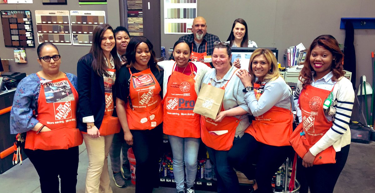 SIMPSON2009's tweet photo. Congratulations Shaniqua you are a true PRO Champion!!! Thank you for all you do ❤️team 1206 https://t.co/AFHHOZ9BJZ