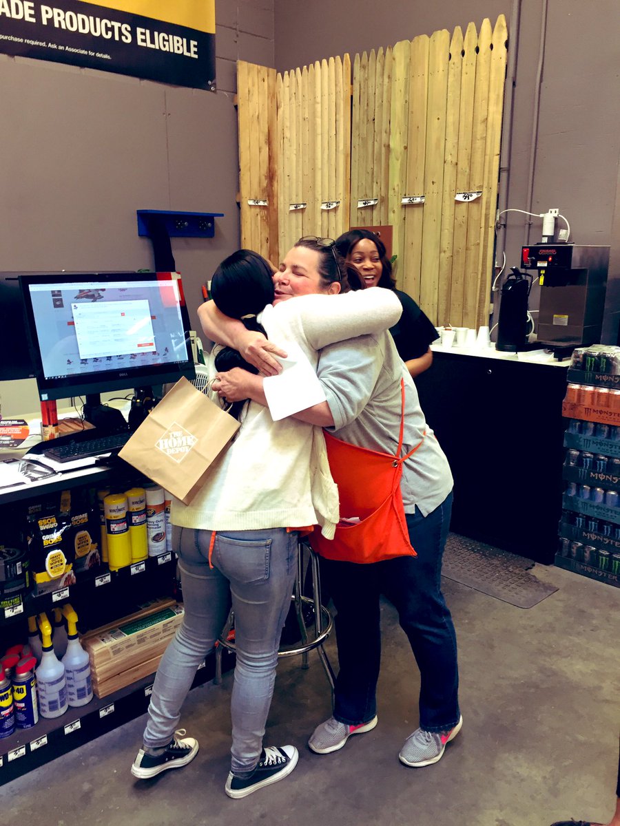 SIMPSON2009's tweet photo. Congratulations Shaniqua you are a true PRO Champion!!! Thank you for all you do ❤️team 1206 https://t.co/AFHHOZ9BJZ