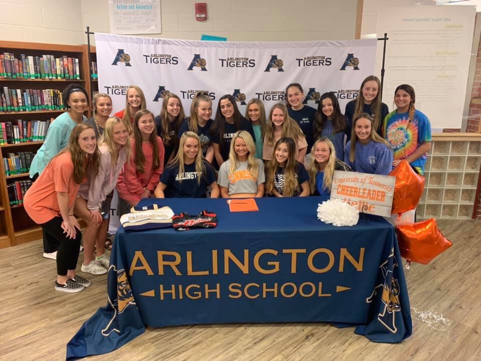 ahs_varcheer's tweet photo. Former varsity cheerleader @halliecheer1 signed to Tennessee Cheer yesterday!! #govols🧡 https://t.co/OhxbZiCy6J