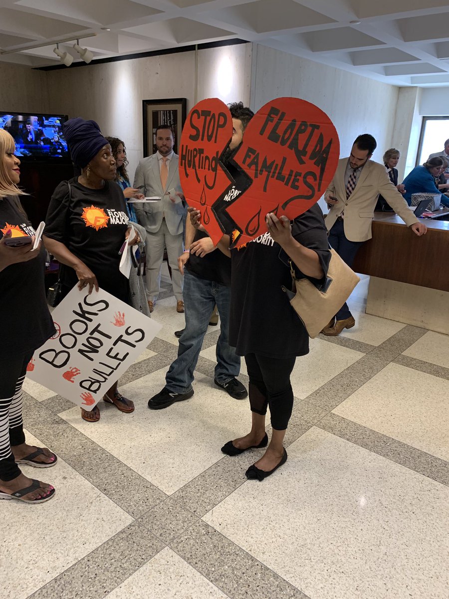 CFLCLAA's tweet photo. #MAYDAY1 action #FloridaStateCapitol faith organizers, groups from Miami and Orlando getting ready to fight #SB168 anti-immigration bill @OrgFlorida @CentralFLAFLCIO @LCLAA @FLImmigrant @HCCapopka @orange_cta #1u https://t.co/3D6kUBDgjX