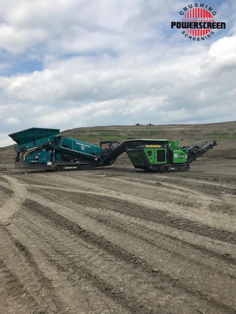PowerscreenCS's tweet image. Landfill Cell development @Evo_Quip  Cobra 230 @Powerscreen Warrior 1800 working together making it happen #powerscreen #compactwithimpact #powerscreensales #powerscreenused