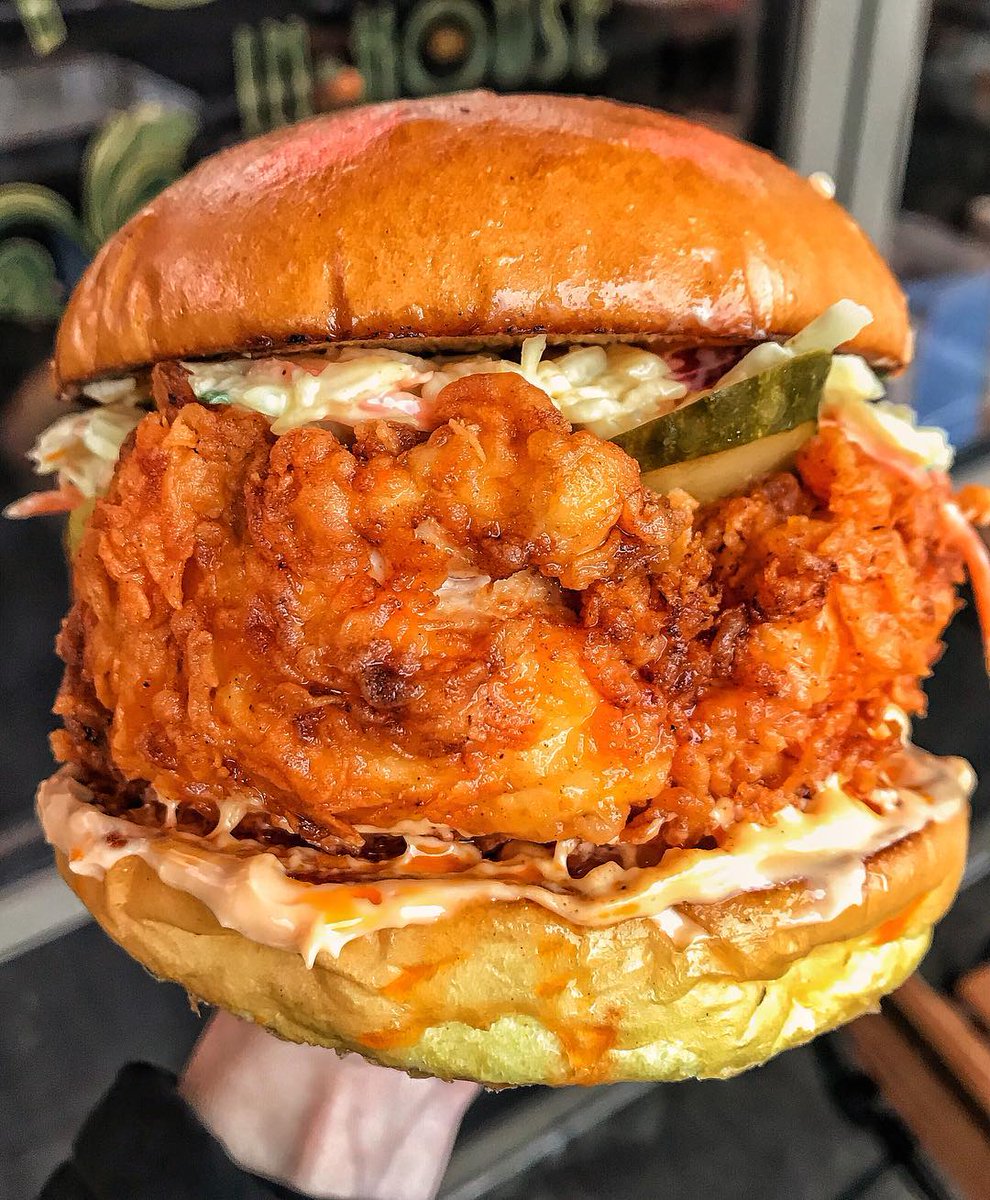 Our Nashville hot chicken sandwich
Buttermilk fried chicken breast, seasoned with our secret blend of spices then doused with a hot and fiery spiced oil. This one will have you reaching for that cool iced tea
Tag a friend who can handle his heat | 📷 @FitWaffleUK